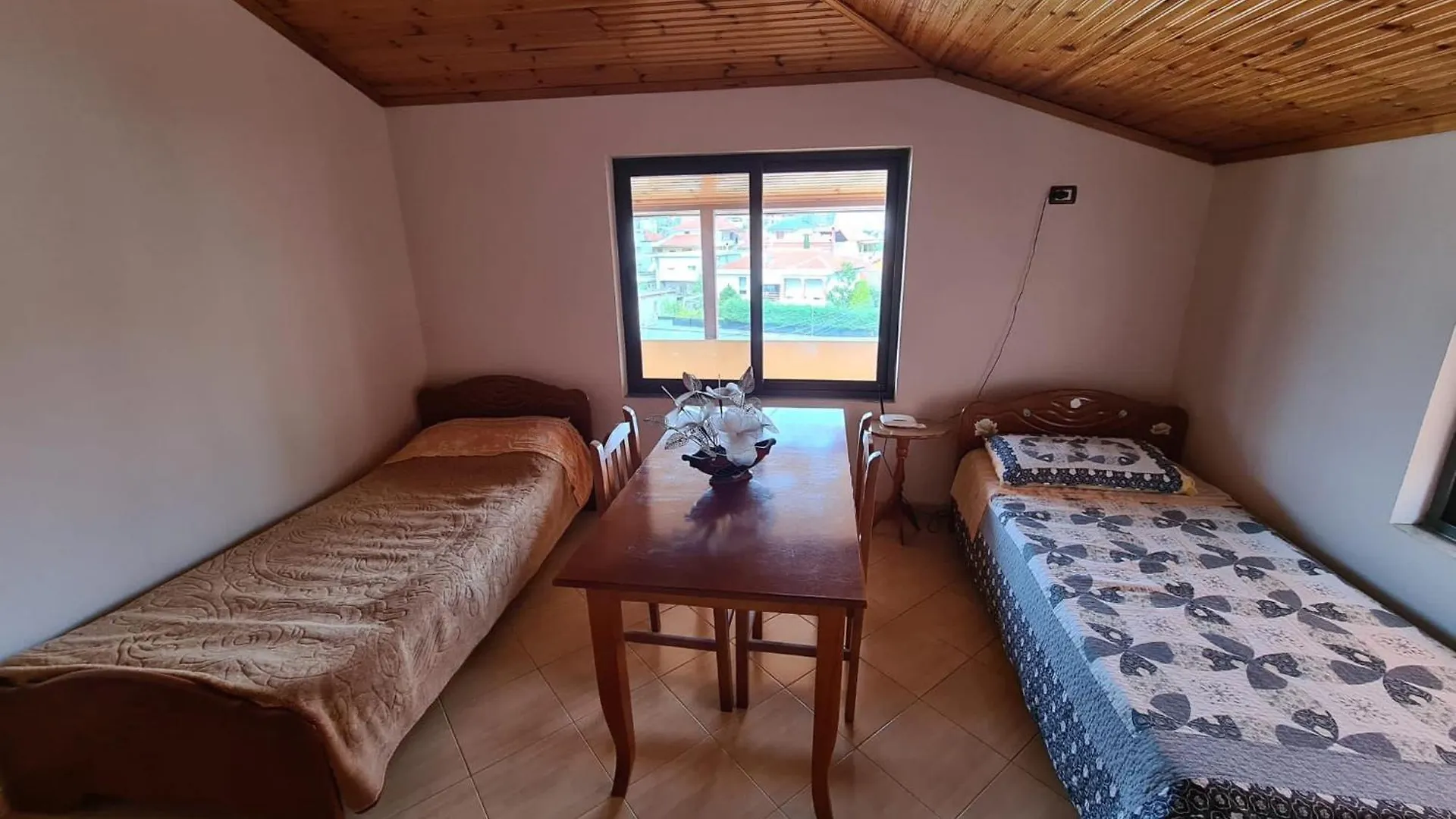 Tirane Tranquility Cottage Albanie